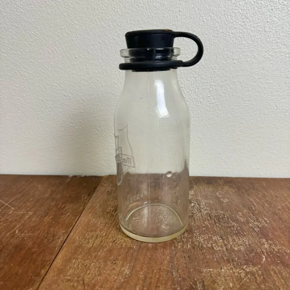 Mojonnier Dairy Owens Illinois 1 pt one pint milk bottle & rubber stopper‎